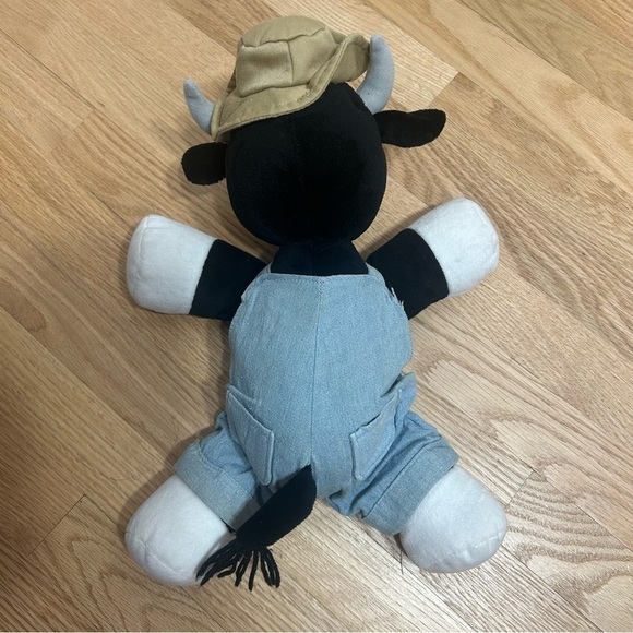 Hershey Chocolate World Cow Plush Stuffed Animal - Picture 4 of 5